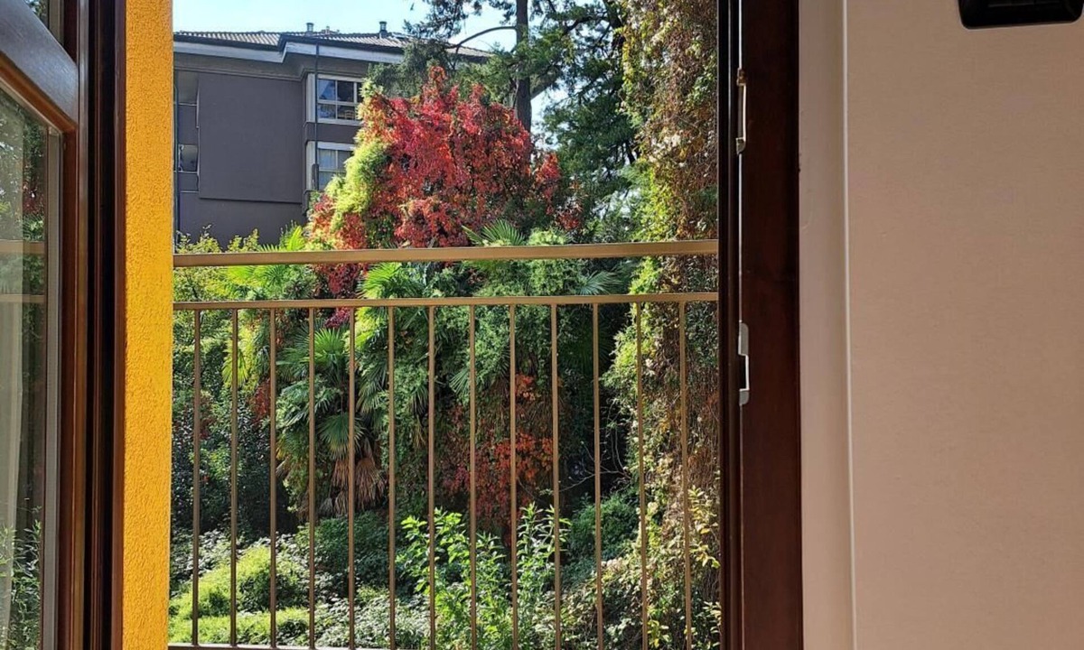 Luino Apartment | 2-zimmer-wohnung mit 2 Balkonen in Ruhiger und Zentraler Lage