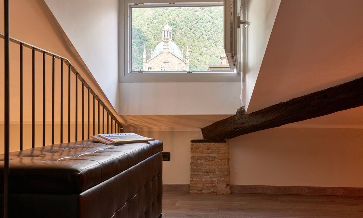 Como City Centre Apartment | 21 Lake Sweet Home