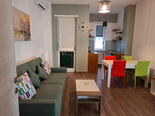 Vittoria Apartment | 2R Apartment Parco Dora