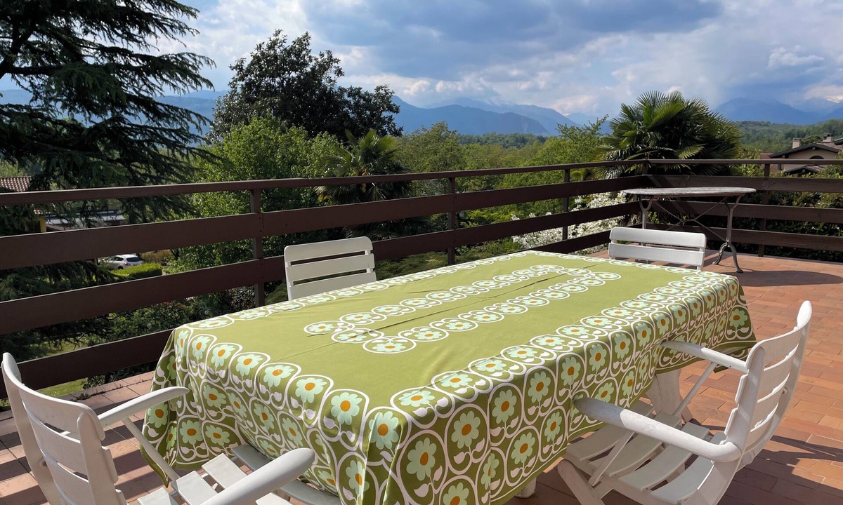 Bosco Apartment | 3 minutes from the lake, with a large terrace and garden