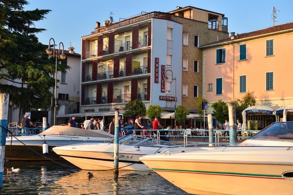 Iseo Hotel | AMBRA HOTEL - The only 3 star central lakeside hotel in Iseo