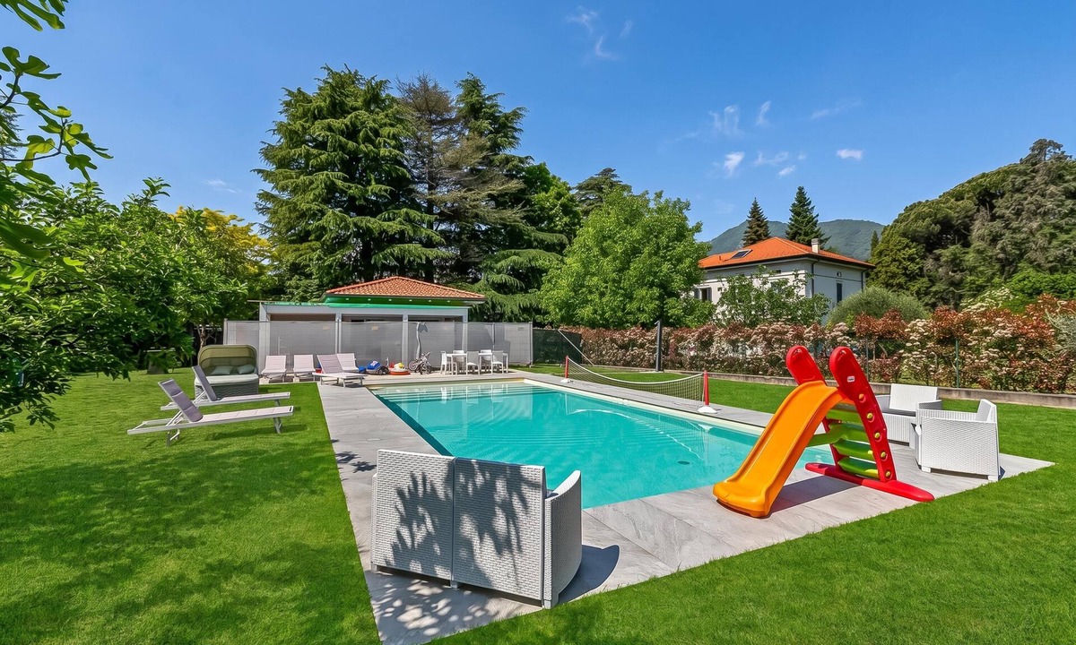 Gemonio House | Anita Lake, 2BR Retreat w/Shared Pool and Gym, Gemonio, Italy