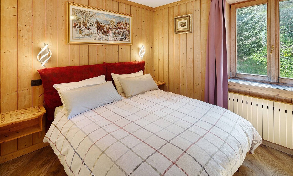 Teola Ski Chalet | Apartment '2' with Shared Garden and Wi-Fi