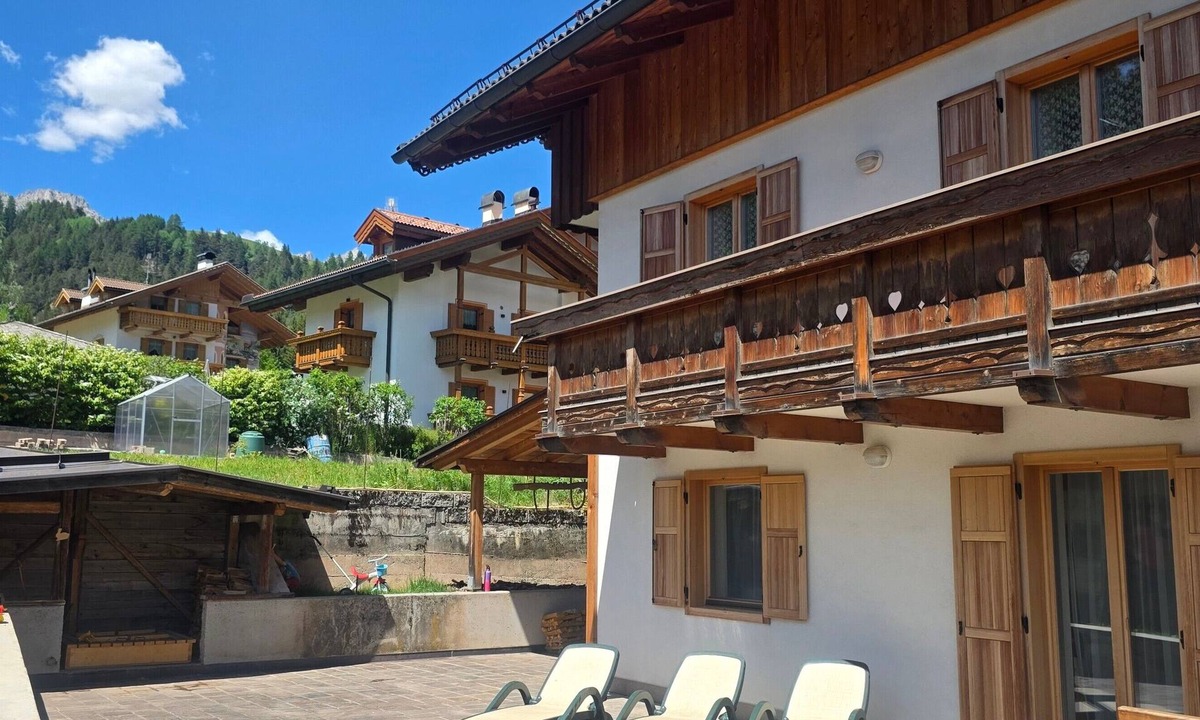 Soraga Apartment | Apartment 'Appartamento Cima Dodici' with Mountain View, Shared Terrace and Wi-Fi