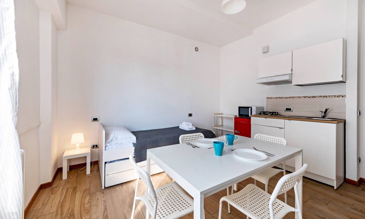 Peschiera del Garda Apartment | Apartment Civico22 - Bilo 4 with A/C & Wi-Fi