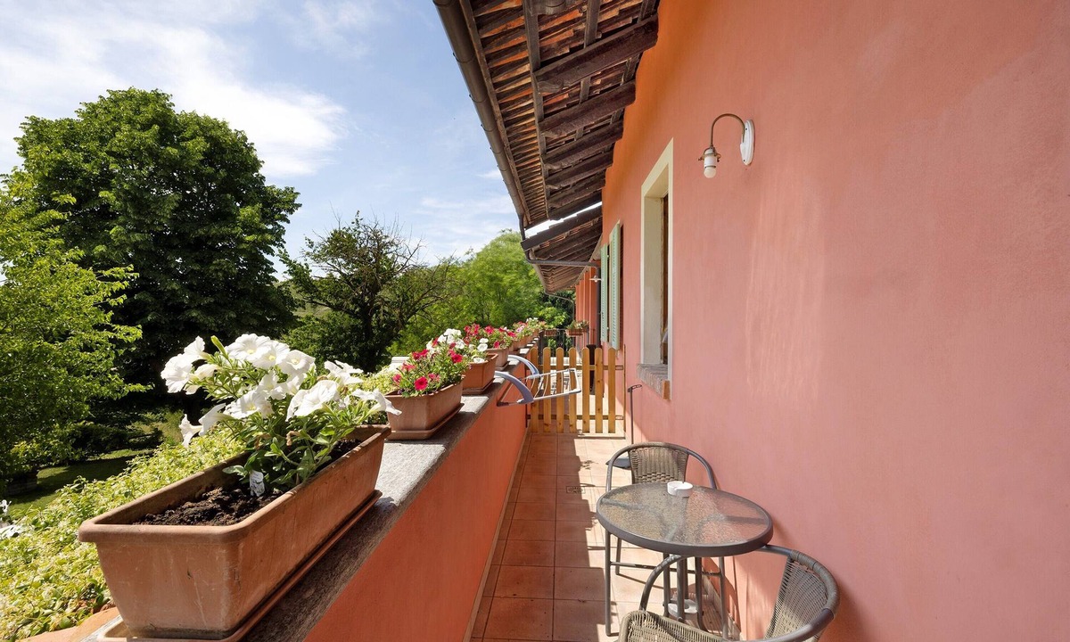 Dogliani Apartment | Apartment 'Fiori' with Mountain View, Shared Pool and Shared Garden