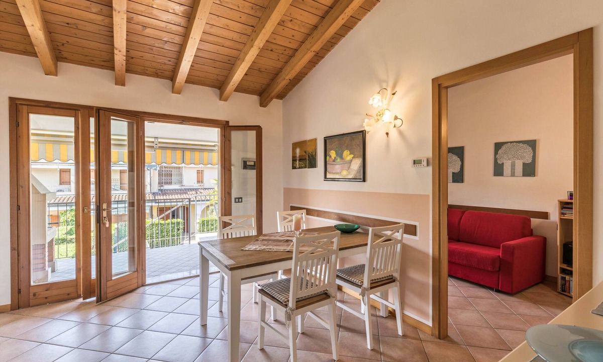 Colà Di Lazise Apartment | Apartment 'Lazise Colá' with Shared Pool, Private Terrace and Air Conditioning
