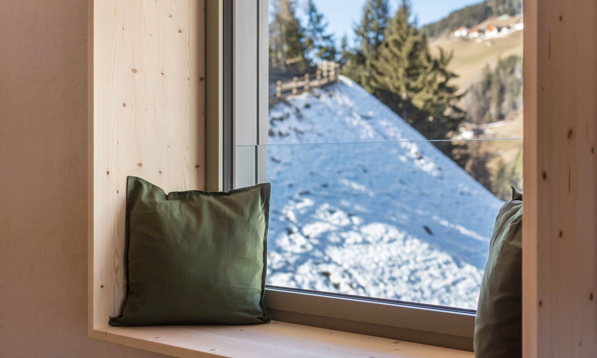 Funes Apartment | Apartment 'Lena Dolomites Luxury Suite' with Mountain View, Private Terrace and Sauna