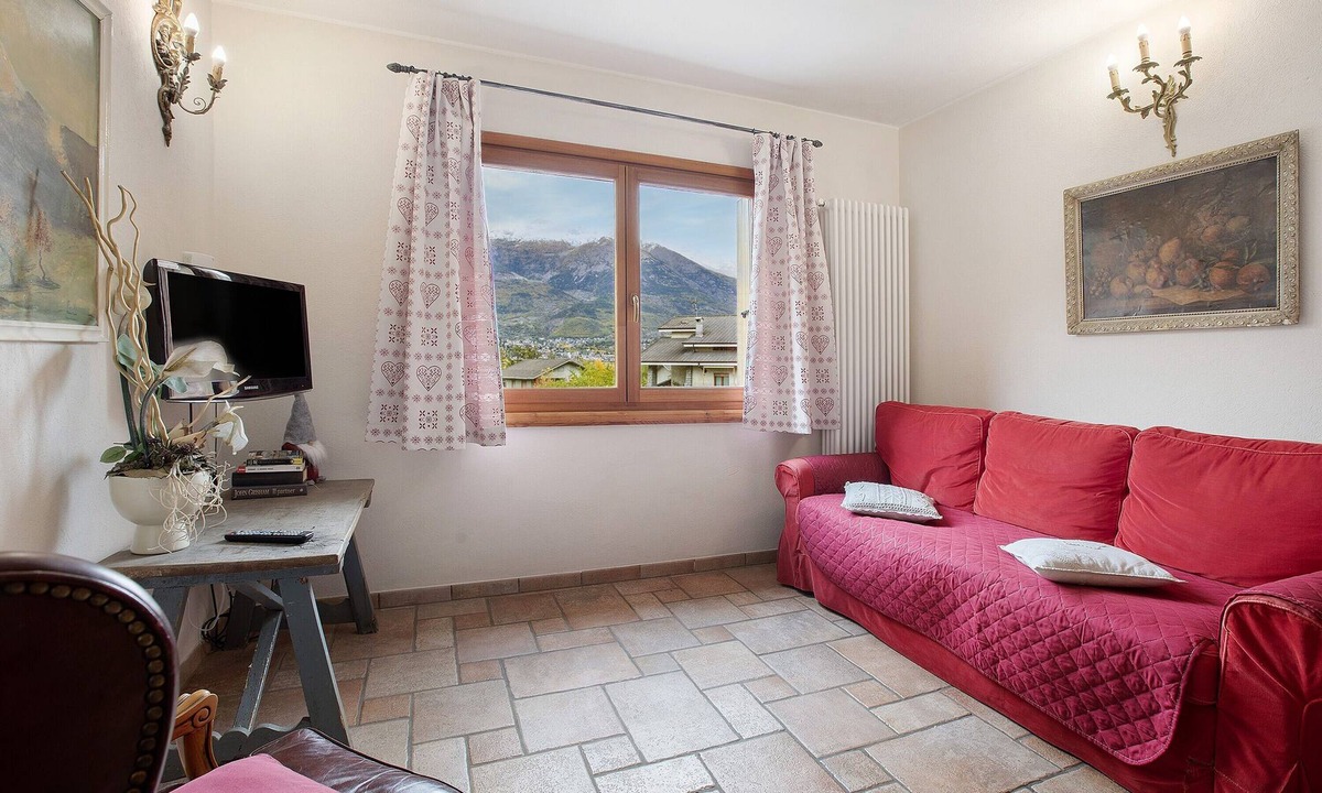 Pila Apartment | Apartment 'Trilocale 9' with Mountain View, Shared Terrace and Wi-Fi