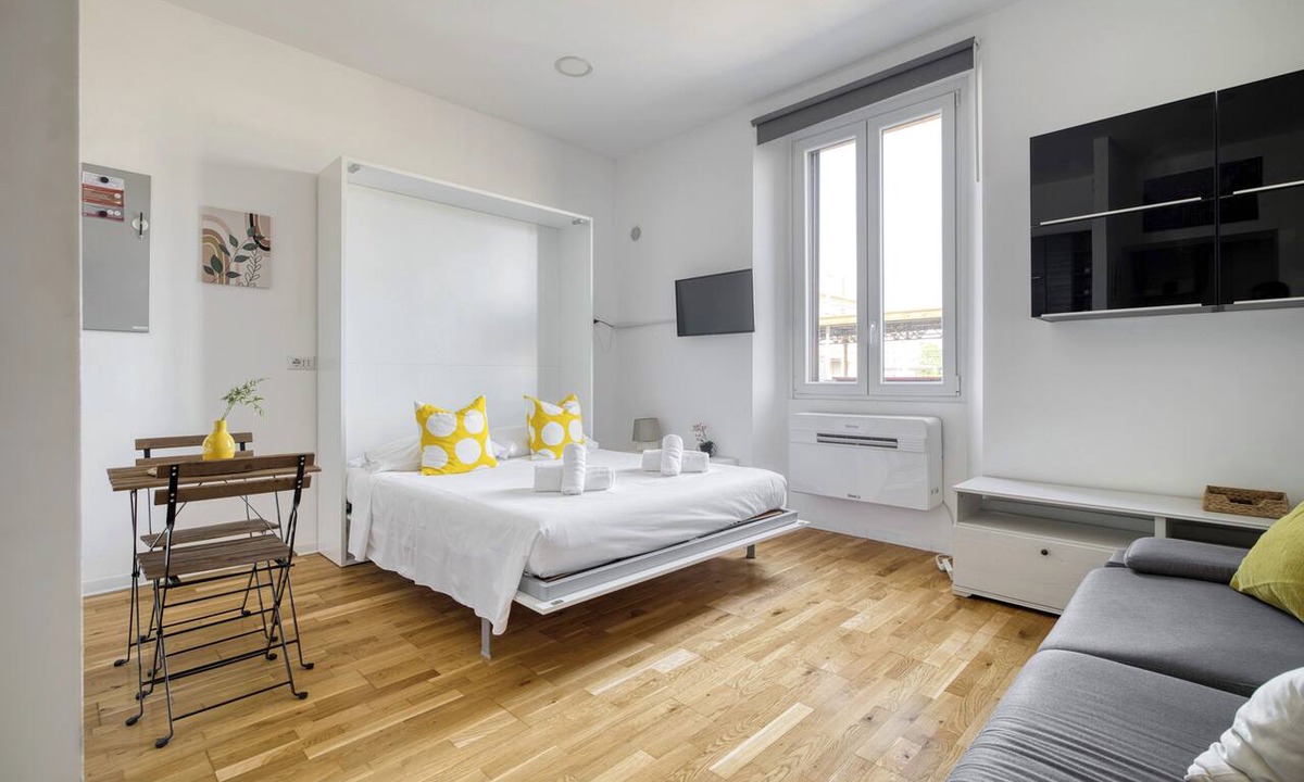 Loreto Apartment | Aporti - Central Station Studio