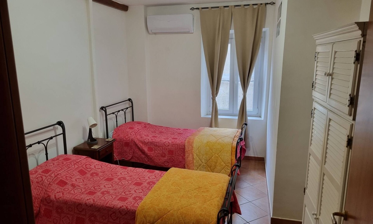 Lake Bracciano Apartment | Appartamento per Famiglie nel Centro, a 4 Minuti dal Castello Medievale