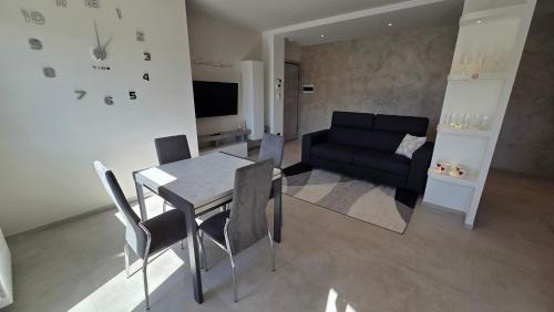 Borgo San Dalmazzo Apartment | attico giulietta apartment borgo san dalmazzo