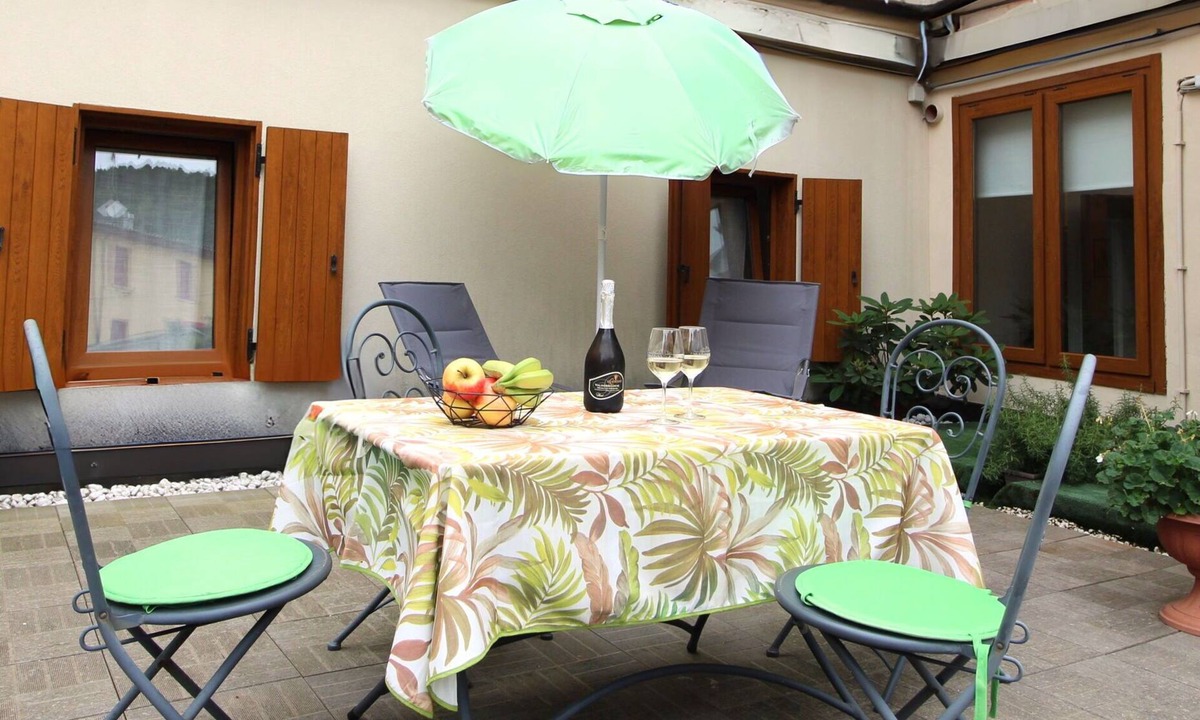 Valdobbiadene Apartment | Beautiful apartment for 2 guests with WIFI, A/C, sauna, TV and balcony