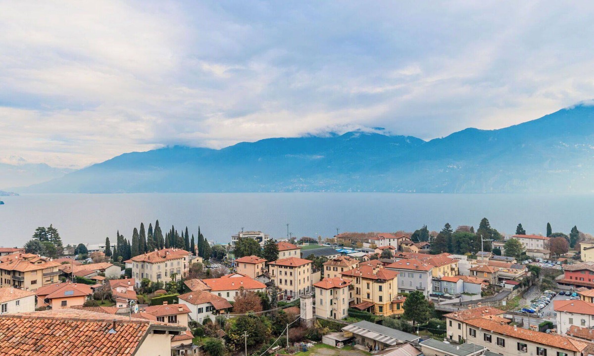 Menaggio Apartment | Beautiful apartment for 6 guests with WIFI, TV, patio, pets allowed and panoramic view