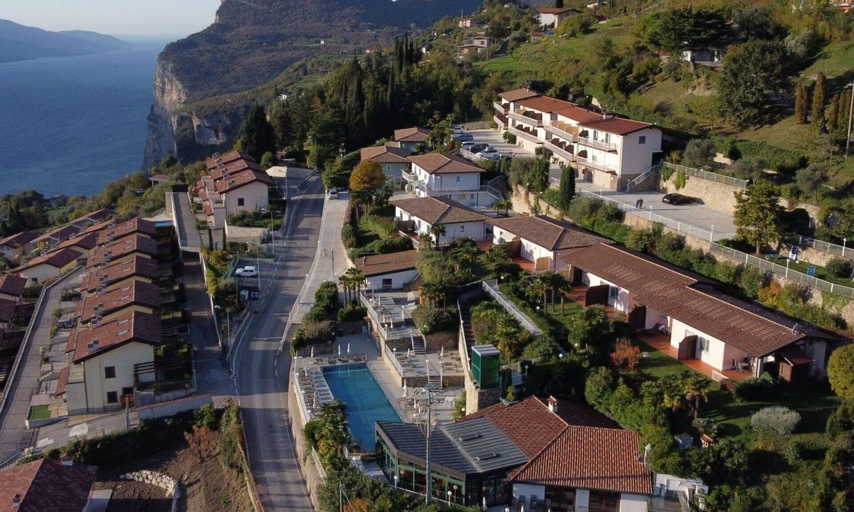 Pieve Apartment | Beautiful apartment for 2 people with pool, WIFI, TV and terrace