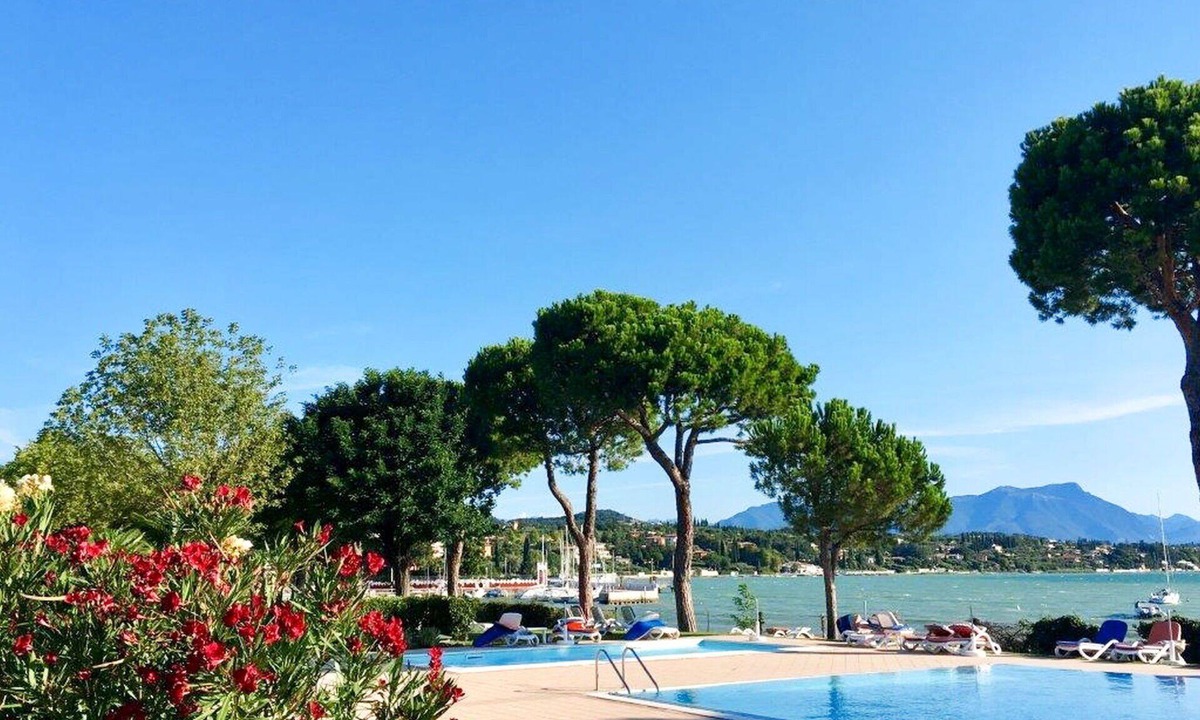 Monte House | Beautiful villa for 4 people with A/C, pool, WIFI, TV and terrace