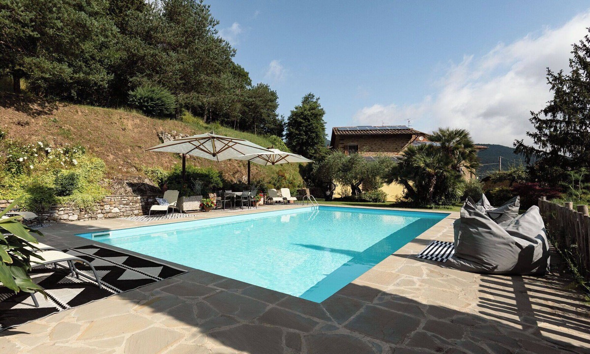 Lisciano Niccone Villa | Beautiful private villa with private pool, WIFI, A/C, TV, patio and panoramic view, close to Cor.