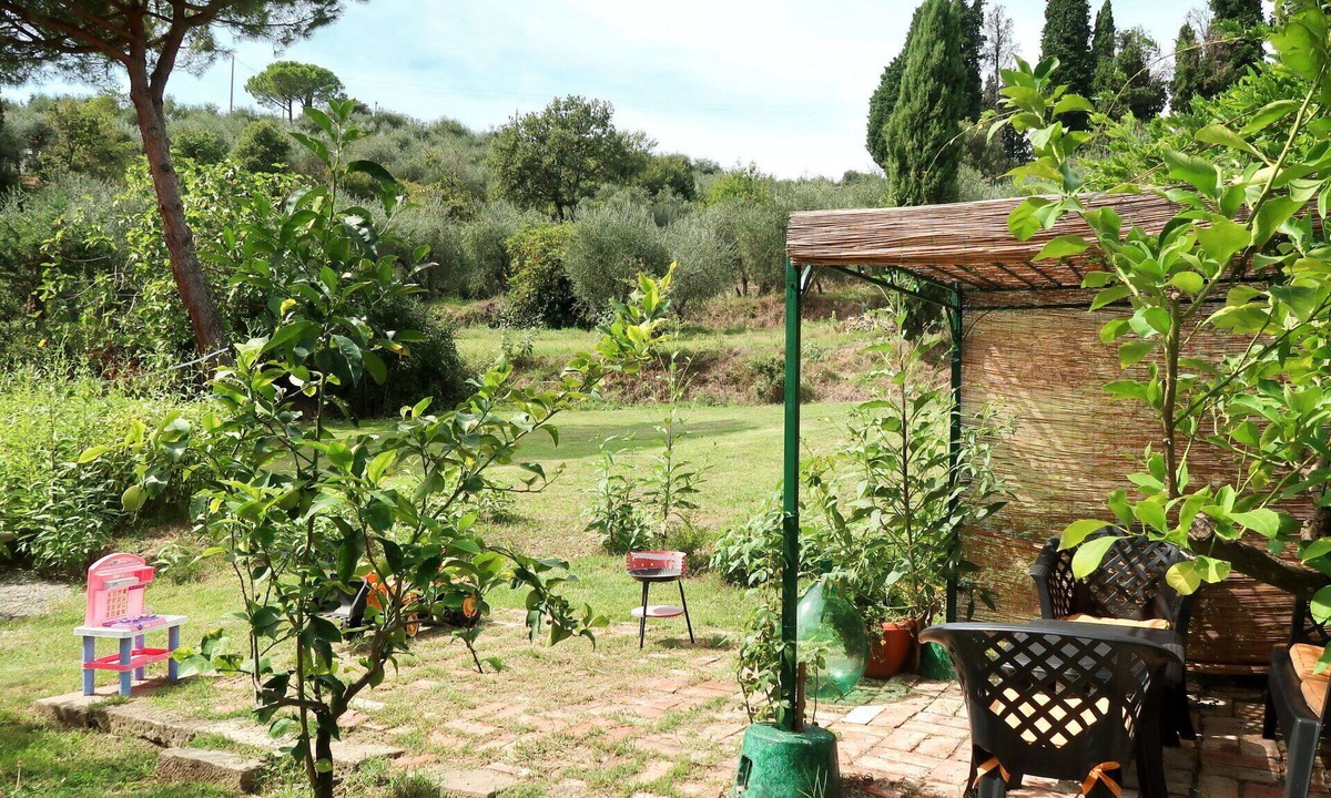 Sinalunga Villa | Beautiful private villa for 11 guests with WIFI, TV, balcony and pets allowed