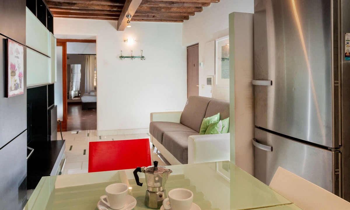 Rione XI Sant'Angelo Apartment | Bella Elena apartment - Jewish Ghetto