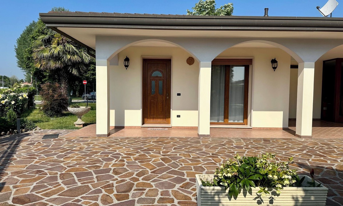 Piove di Sacco Apartment | Between Padua and Venice: Independent Apartment for Families & Friends