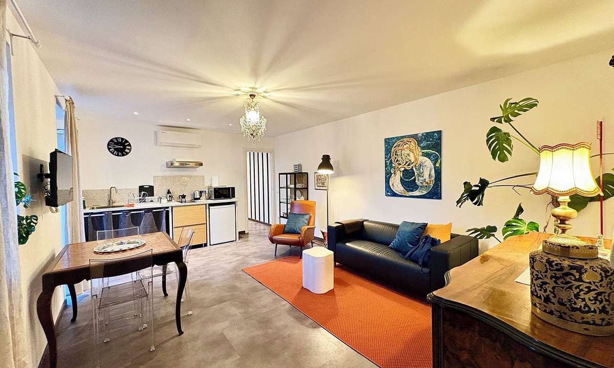 Omegna Apartment | "C7 Balcony Railing" — New, with a balcony in Omegna