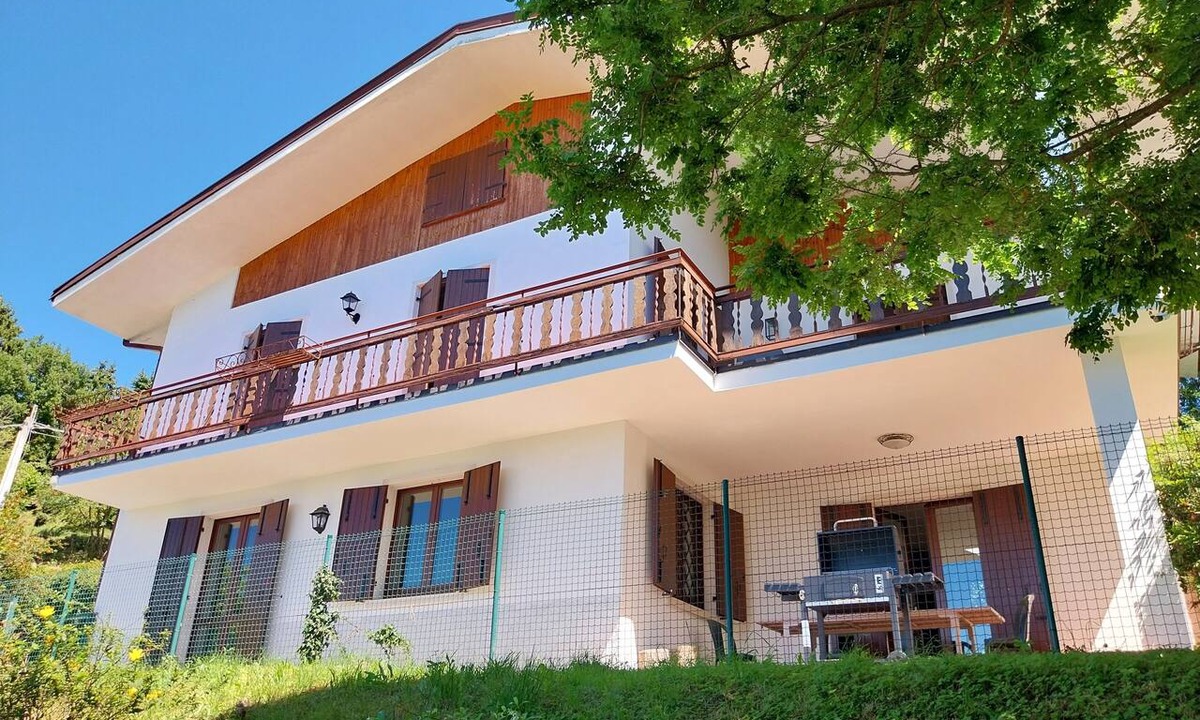 San Zeno di Montagna House | Casa Anna: Lake Garda Views, 1,500 m² Private Garden, and Private Terraces