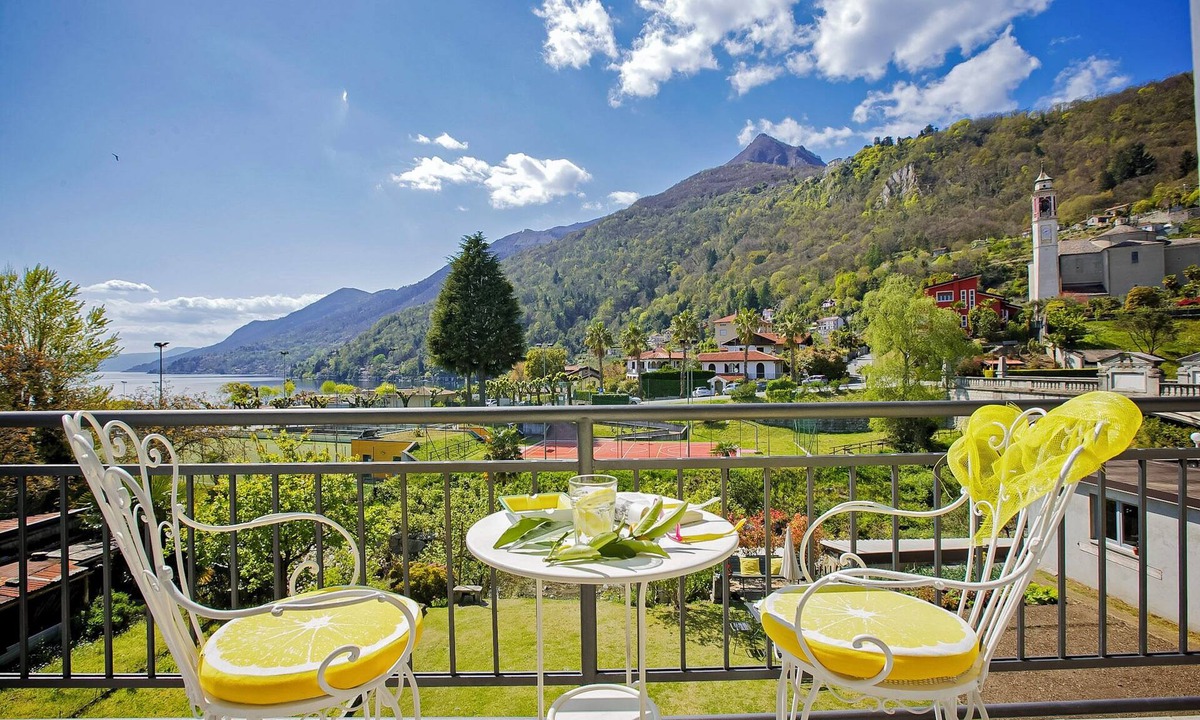 Cannero Riviera Apartment | Casa Limoni by Lago Reisen