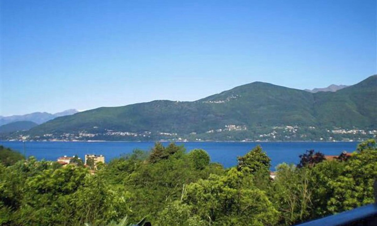 Porto Valtravaglia Apartment | Casa Marica by Lago Reisen
