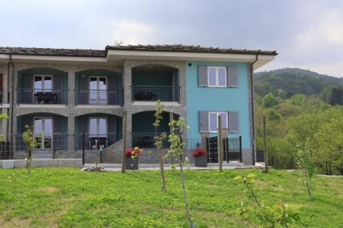 Bagnolo Piemonte Apartment | Casa Piutin, appartamento Fiordaliso