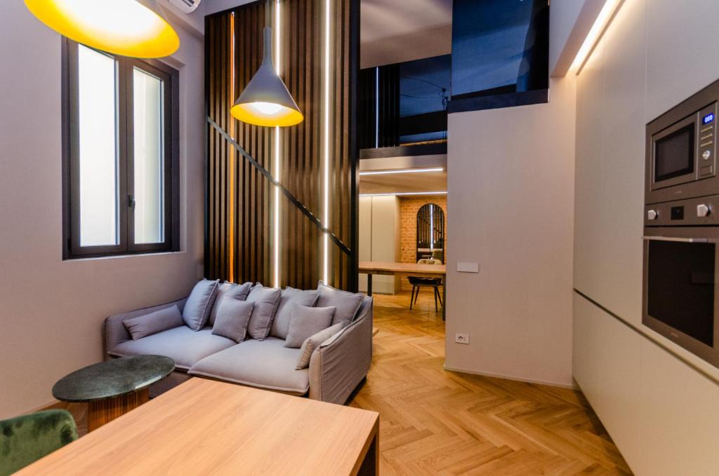 De Angeli Apartment | CasaRavizza Milano-elegance & privacy- Fast WiFi- 4min shopping at Corso Vercelli near Duomo & 8min City Life Shopping District