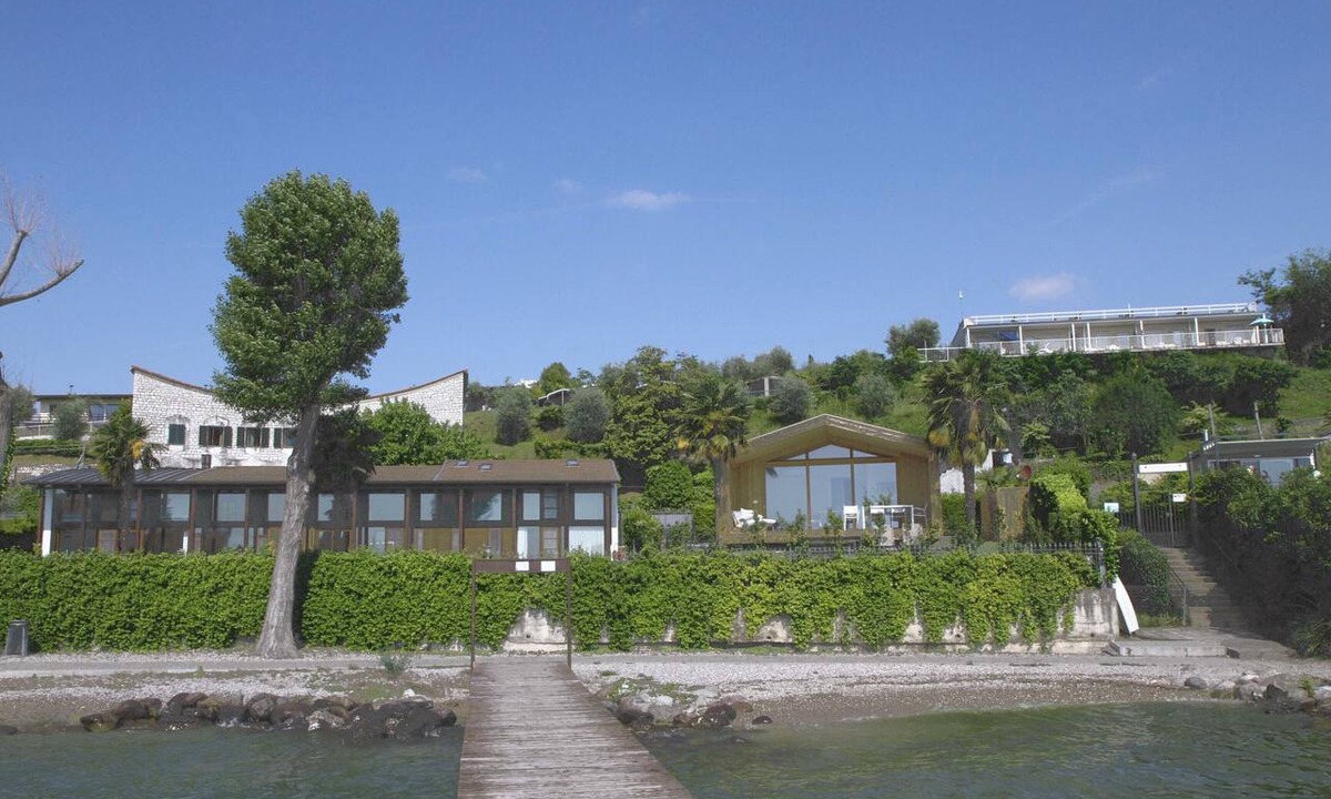 Villaggio Sanghen Ski Chalet | Chalet by the Lake, with direct lake access, two bedrooms, and a garden, Quality Holiday