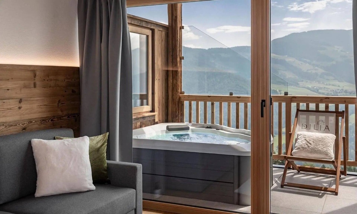 Spinga Apartment | Chalet Mountain with Mountain Views, Sauna, Hot Tub and Wi-Fi