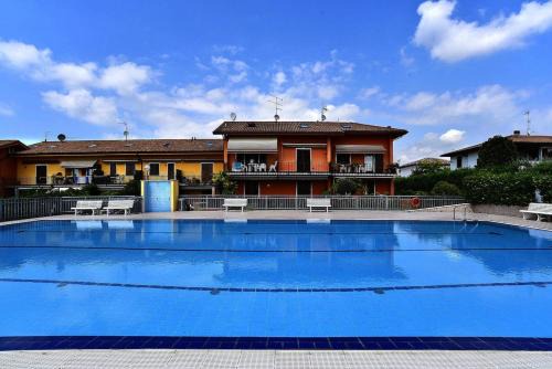 Pacengo Apartment | Charming apartment in Pacengo, garden view, 60 sqm