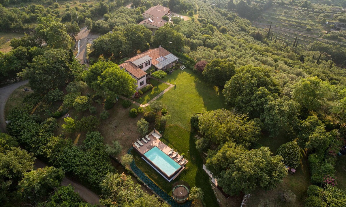 Nord-Ovest Villa | Charming portion of villa with pool in the hills of Verona
