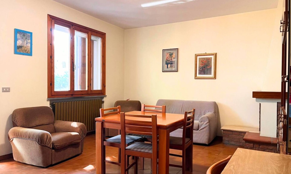 Cesenatico Apartment | CN048 - Cesenatico, large four-room apartment with double parking space and garden