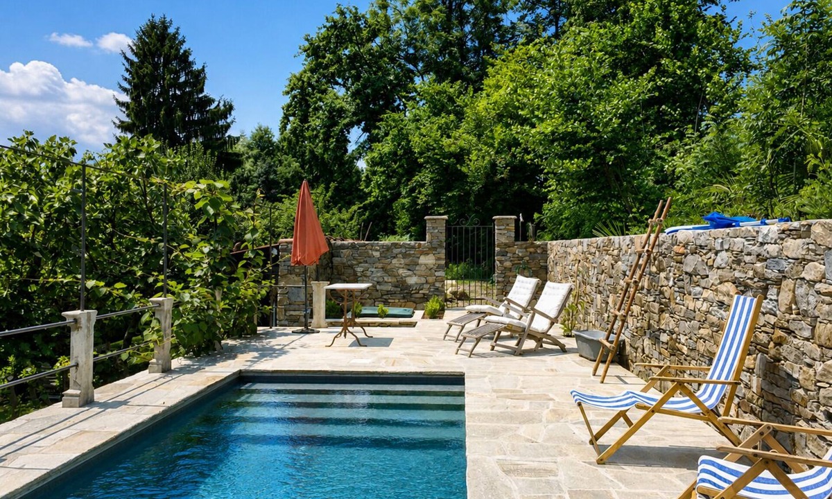 Cissano Villa | Corte Villa Donati by Lago Reisen