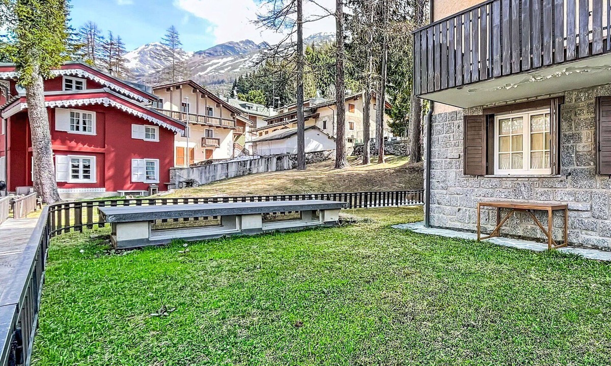 Madesimo Apartment | Cosy apartment for 4 guests with WIFI and TV