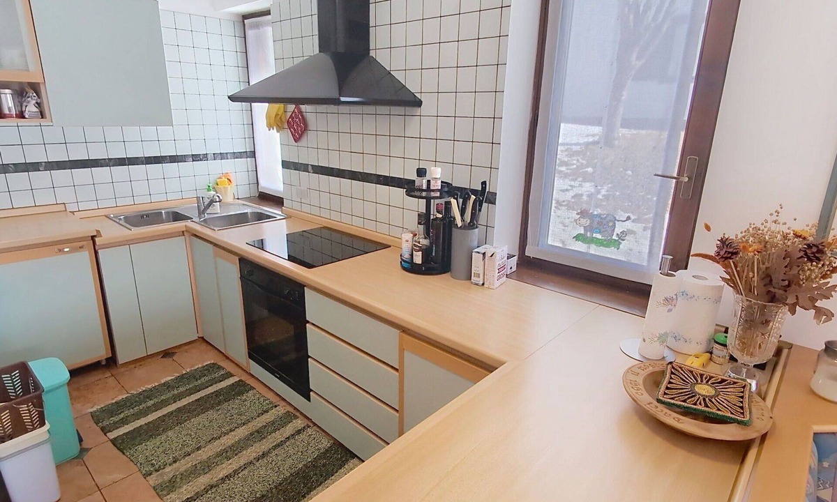 Carano Apartment | Cosy apartment for 7 guests with WIFI, TV, balcony, pets allowed and panoramic view