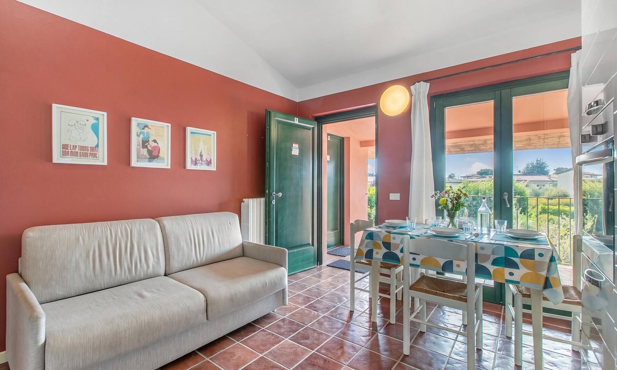 Raffa Apartment | Cosy House Serena- park & shared pool, Puegnago del Garda, Italy