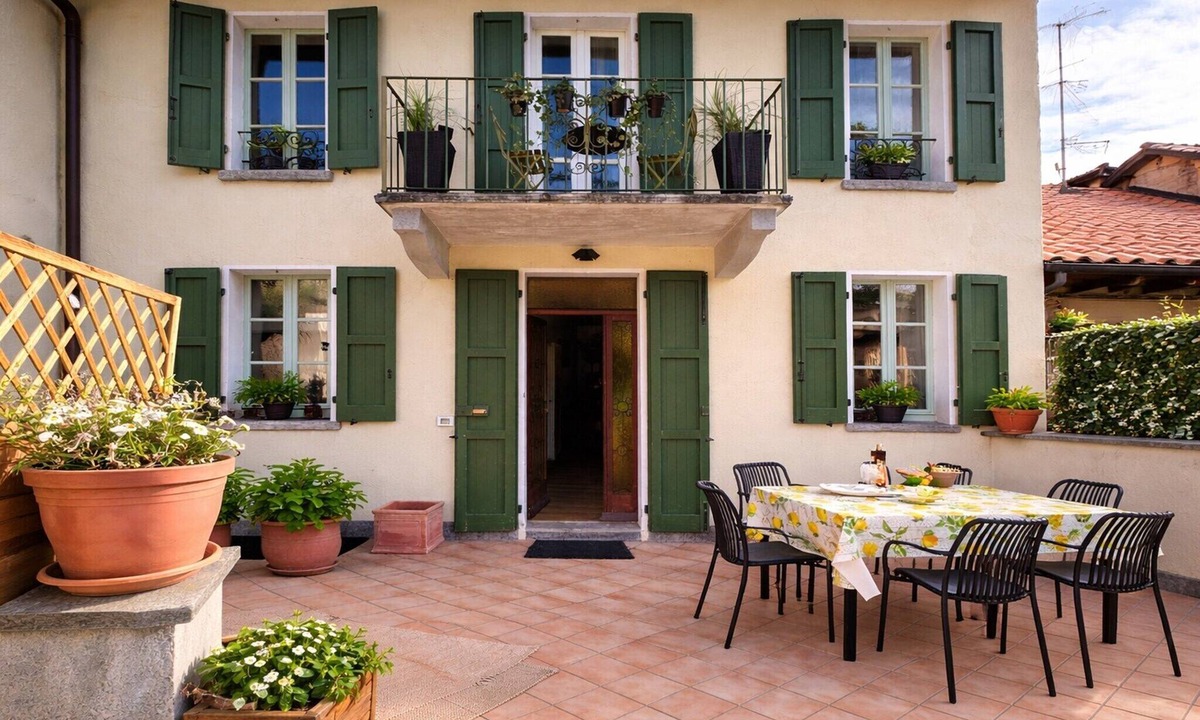 Brezzo di Bedero House | Cozy Countryside Home with Terrace