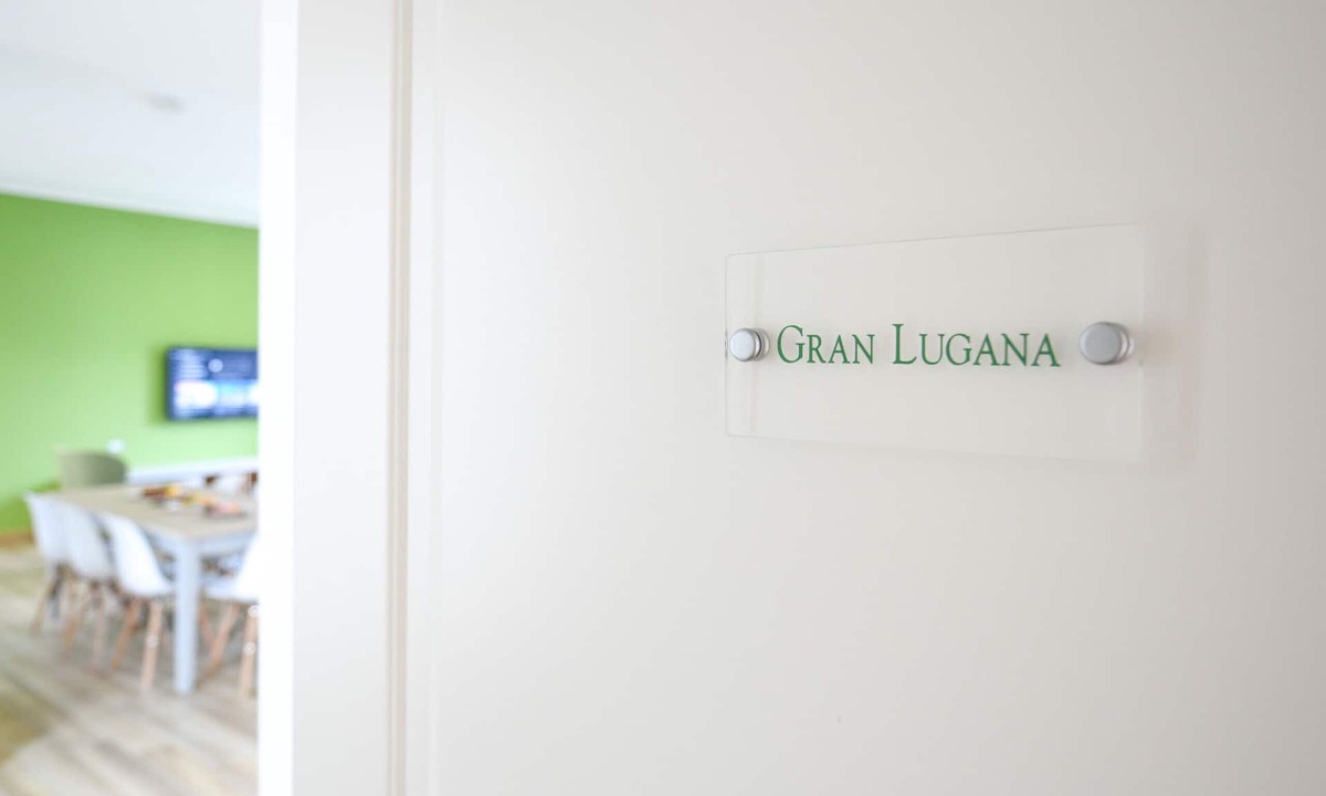 Desenzano del Garda City Centre Apartment | Desenzanoloft Palazzo Visconti - Gran Lugana