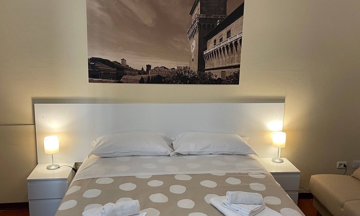Ferrara Historic Centre House | Downtown Ferrara - Low Cost Rooms