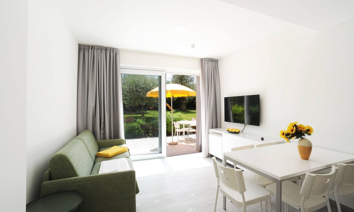 Val di Sogno Apartment | Dreizimmerwohnung mit direktem Zugang zum Garten by Interhome