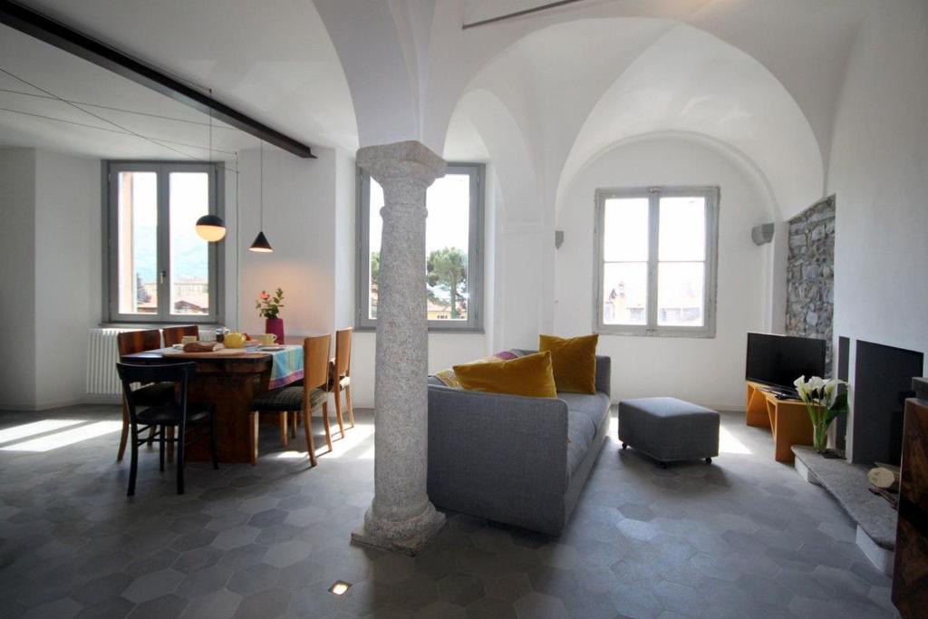 Menaggio House | Due Colonne - Menaggio by LoveComo