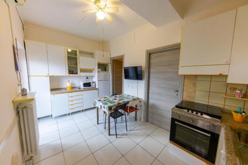 Bareggio Apartment | Ferrera case vacanze Bilocale Ilenia 15 minuti da Milano San Siro e Rho Fiera
