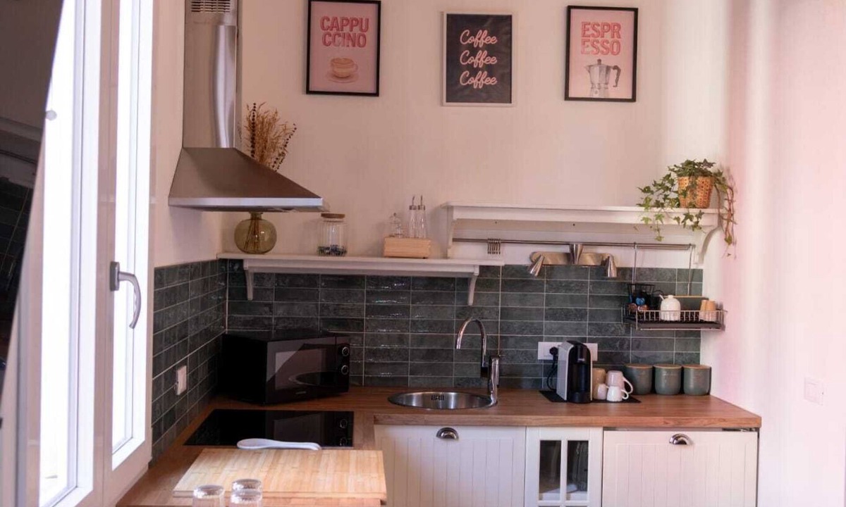 Bazzano Apartment | Finely renovated apartment in the historic center of Bazzano