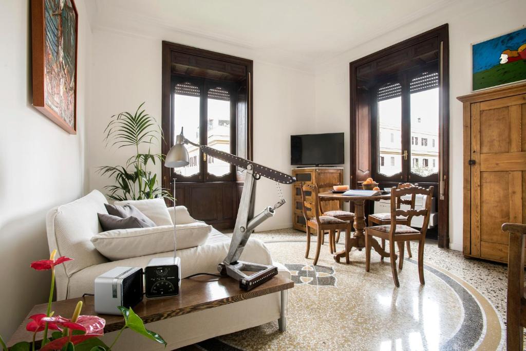 Flaminio Apartment | Flat Six