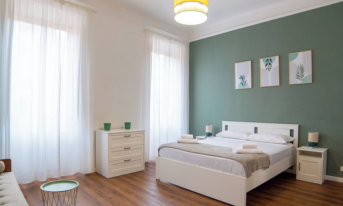Rione V Ponte Apartment | Flower Fields Home