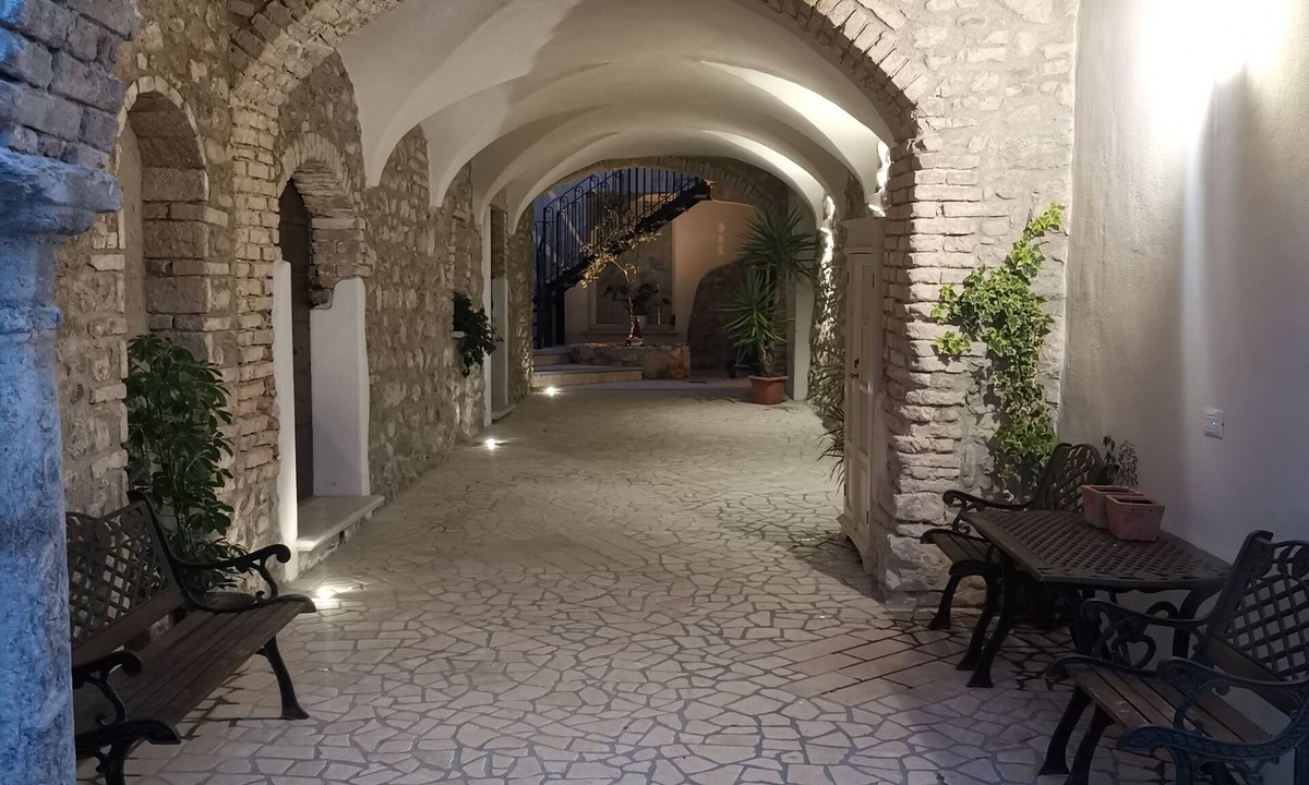 Raffa Apartment | Garda Lake, Puegnago del Garda, Raffa historical center