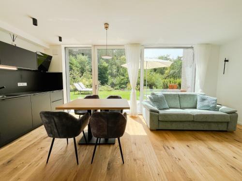 Sant'Andrea in Monte Apartment | Garden Apartment Untermühle - Brixen Südtirol Guest Pass included